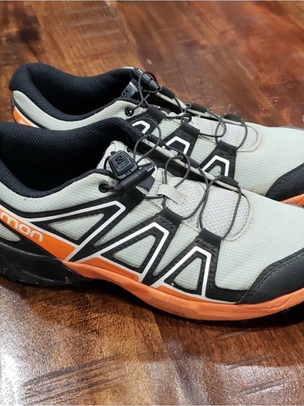 Salomon Women's Contragrip Trail Sneakers